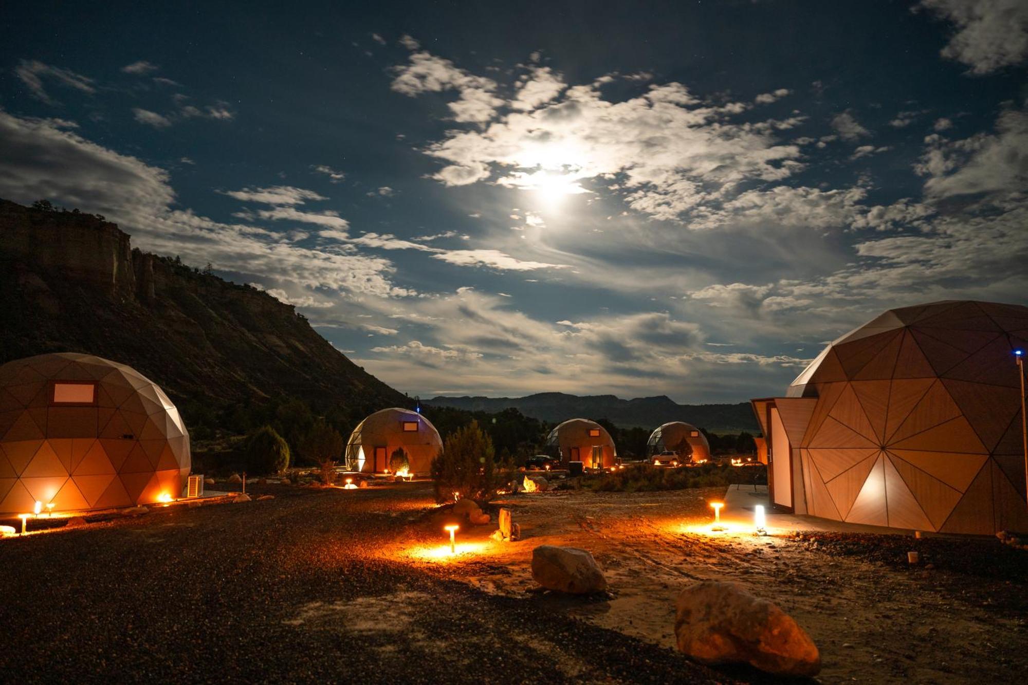 קנונוויל Clear Sky Resorts - Bryce Canyon - Unique Stargazing Domes מראה חיצוני תמונה